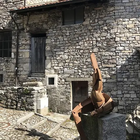 Salotto Bre - Charming Лугано